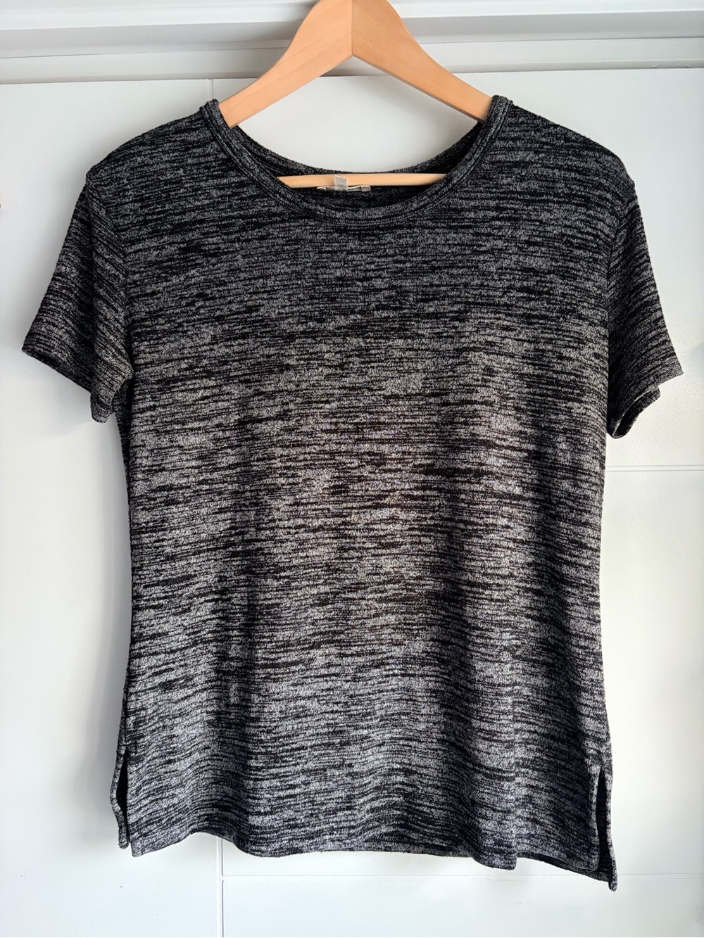 Wilfred Heathered Charcoal Short Sleeve Tee